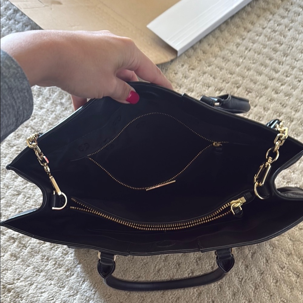 Tory Burch Gold and Black Tote Bag - Picture 5 of 6